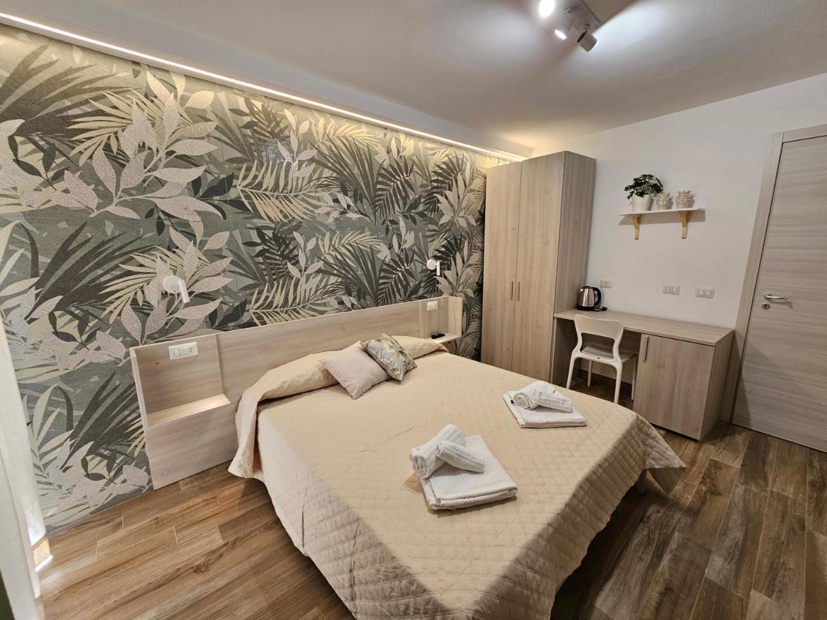 Zaffiro'S House Hotel Cefalu Exterior photo